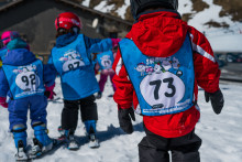 Chasuble ski personnalisés pour enterprises, stations de ski, clubs sportifs - Dossard ski PRONENS 