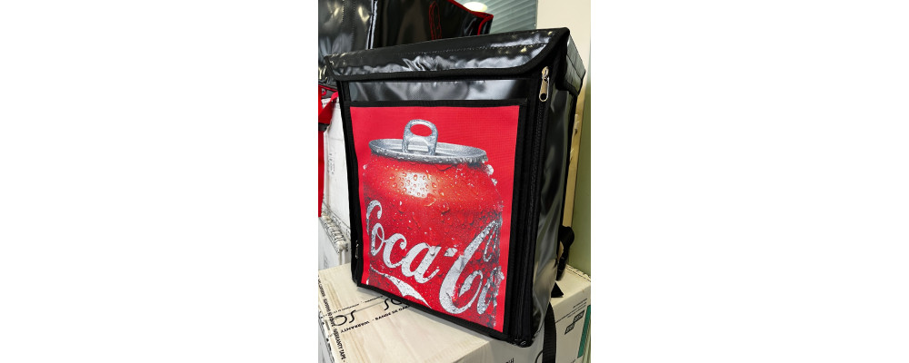 Mochila térmica personalizada para reparto de comida en eventos, festivales y conciertos con bandera - coca cola